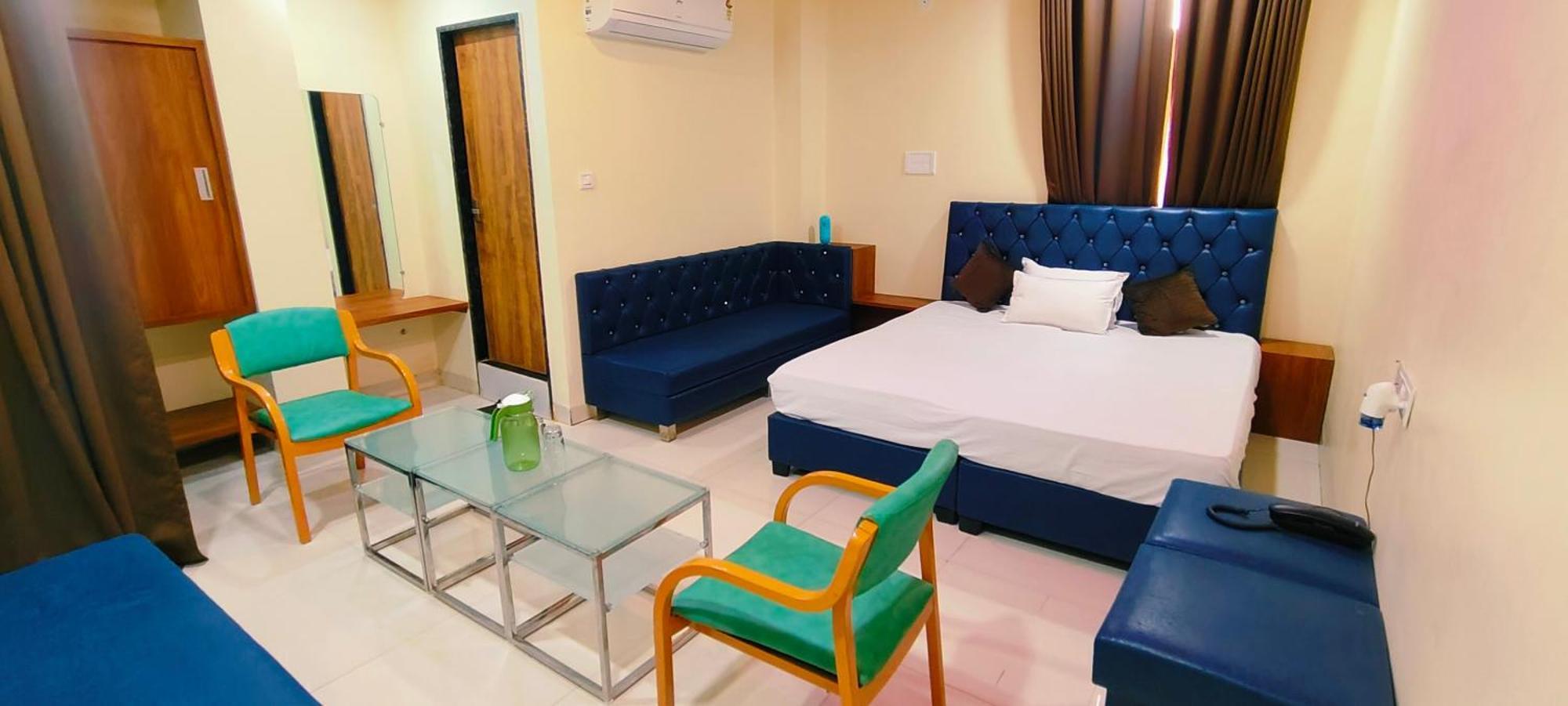 Shri Shiv Ganga Bhakt Niwas Hotel Ujjain Exterior photo